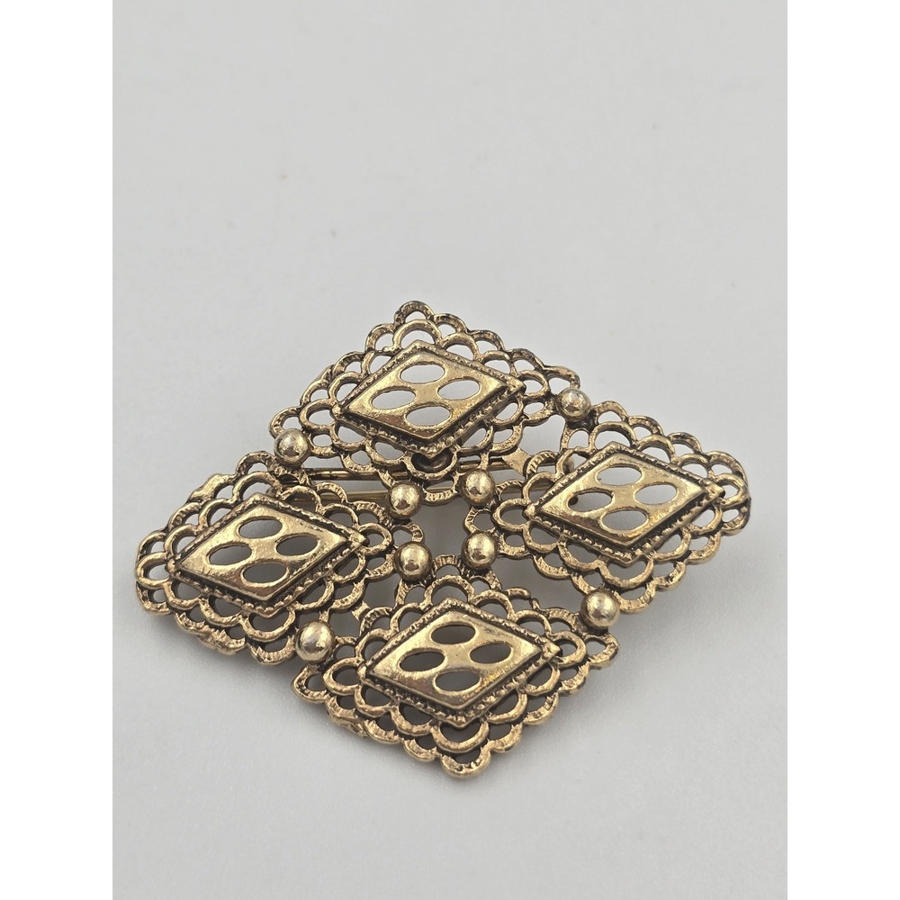 Vintage Gold Tone Filigree Brooch Pin Openwork Diamond Shape‎ Costume Jewelry
